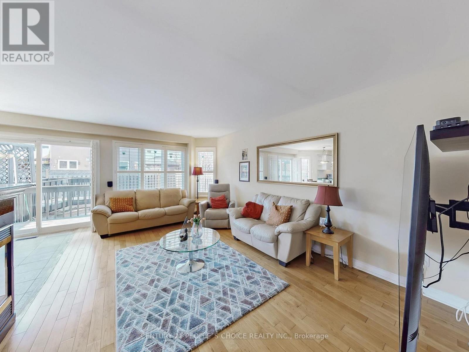 5591 Loonlake Avenue, Mississauga, Ontario  L5V 2E2 - Photo 9 - W12976532