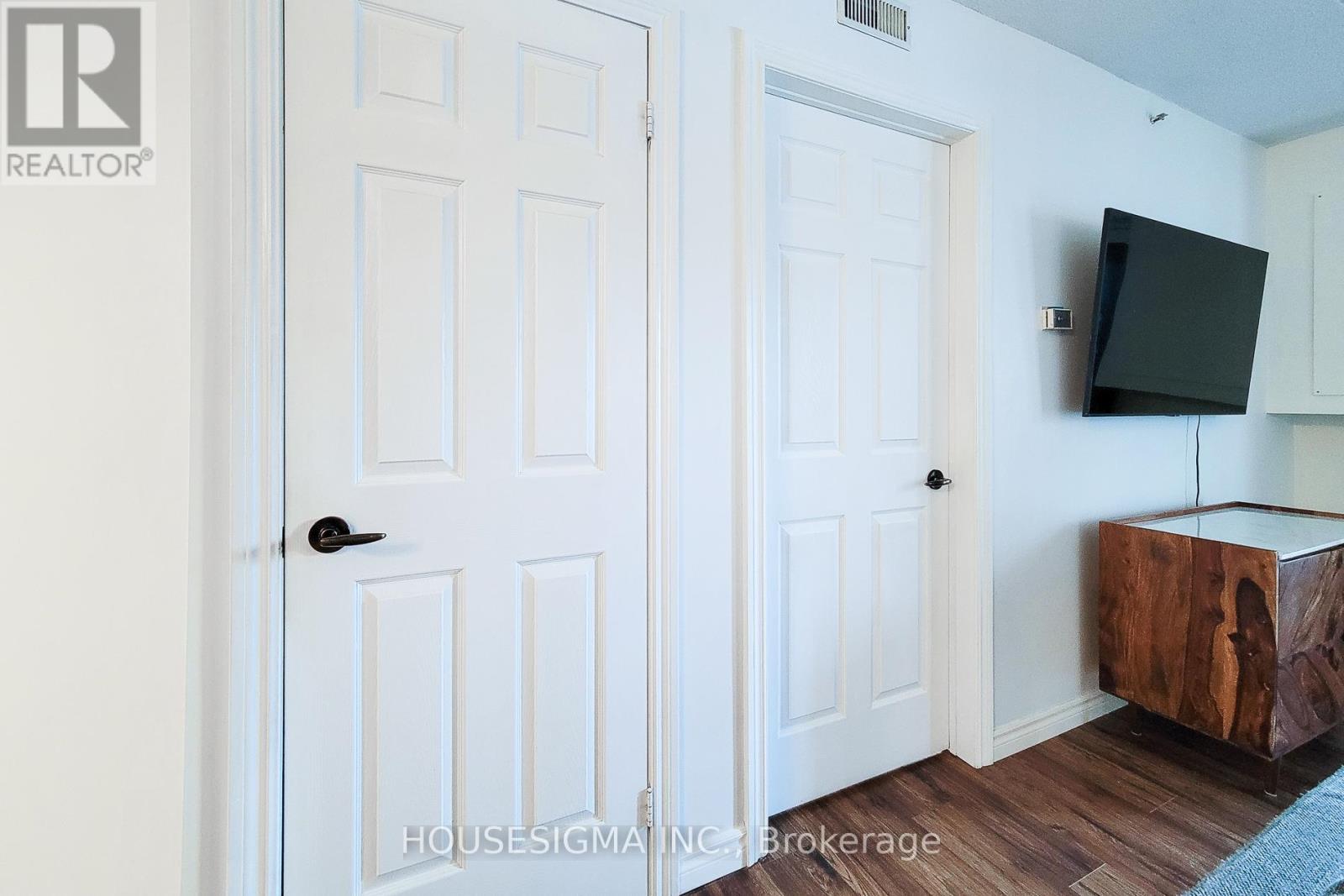 204 - 4003 Kilmer Drive, Burlington, Ontario  L7M 4M1 - Photo 23 - W12976564