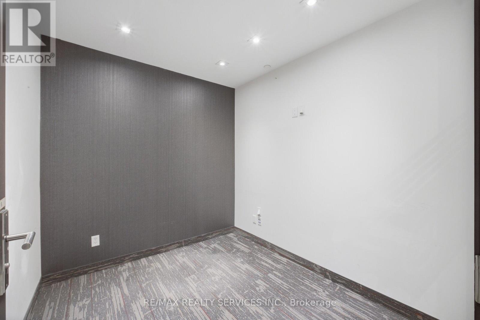 2 - 80 Pertosa Drive, Brampton, Ontario  L6X 5E9 - Photo 21 - W12960510