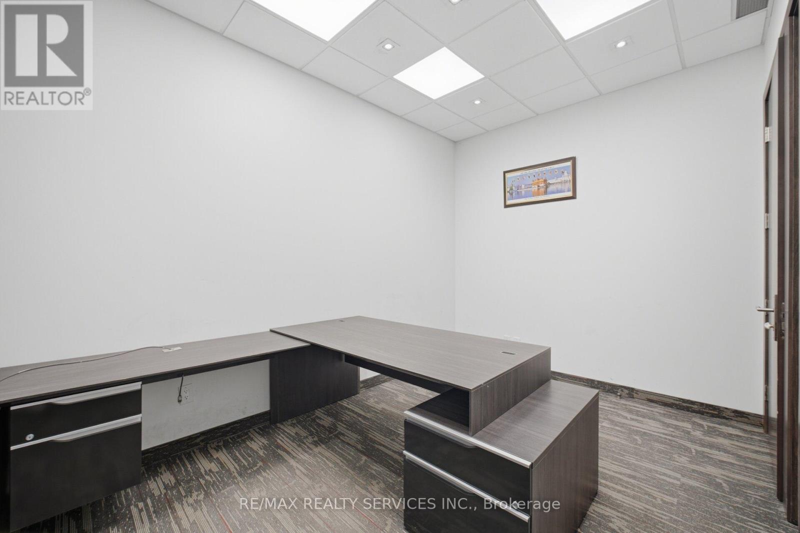 2 - 80 Pertosa Drive, Brampton, Ontario  L6X 5E9 - Photo 18 - W12960510