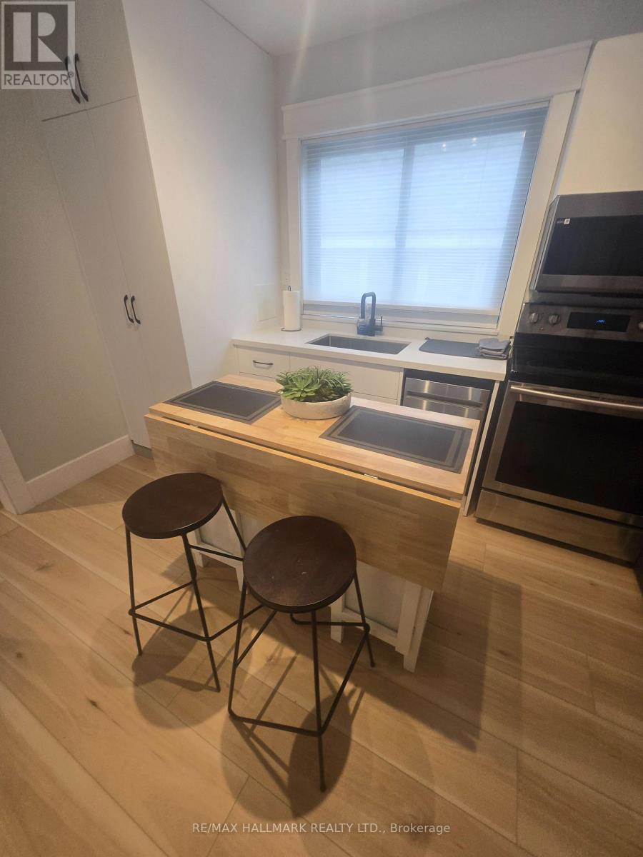 Main - 251 Silverthorn Avenue, Toronto, Ontario  M6N 3K2 - Photo 29 - W12975884