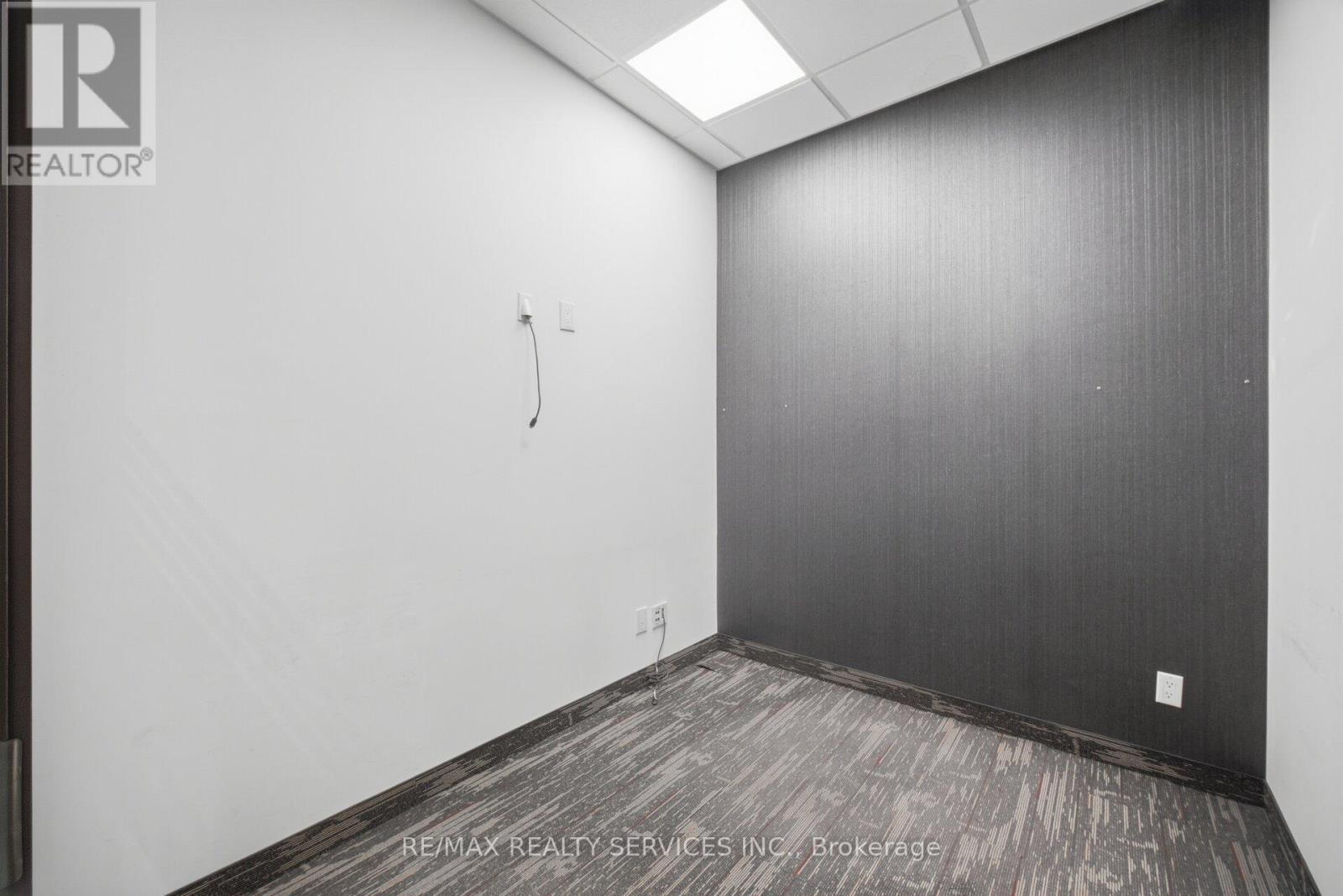 2 - 80 Pertosa Drive, Brampton, Ontario  L6X 5E9 - Photo 19 - W12960510