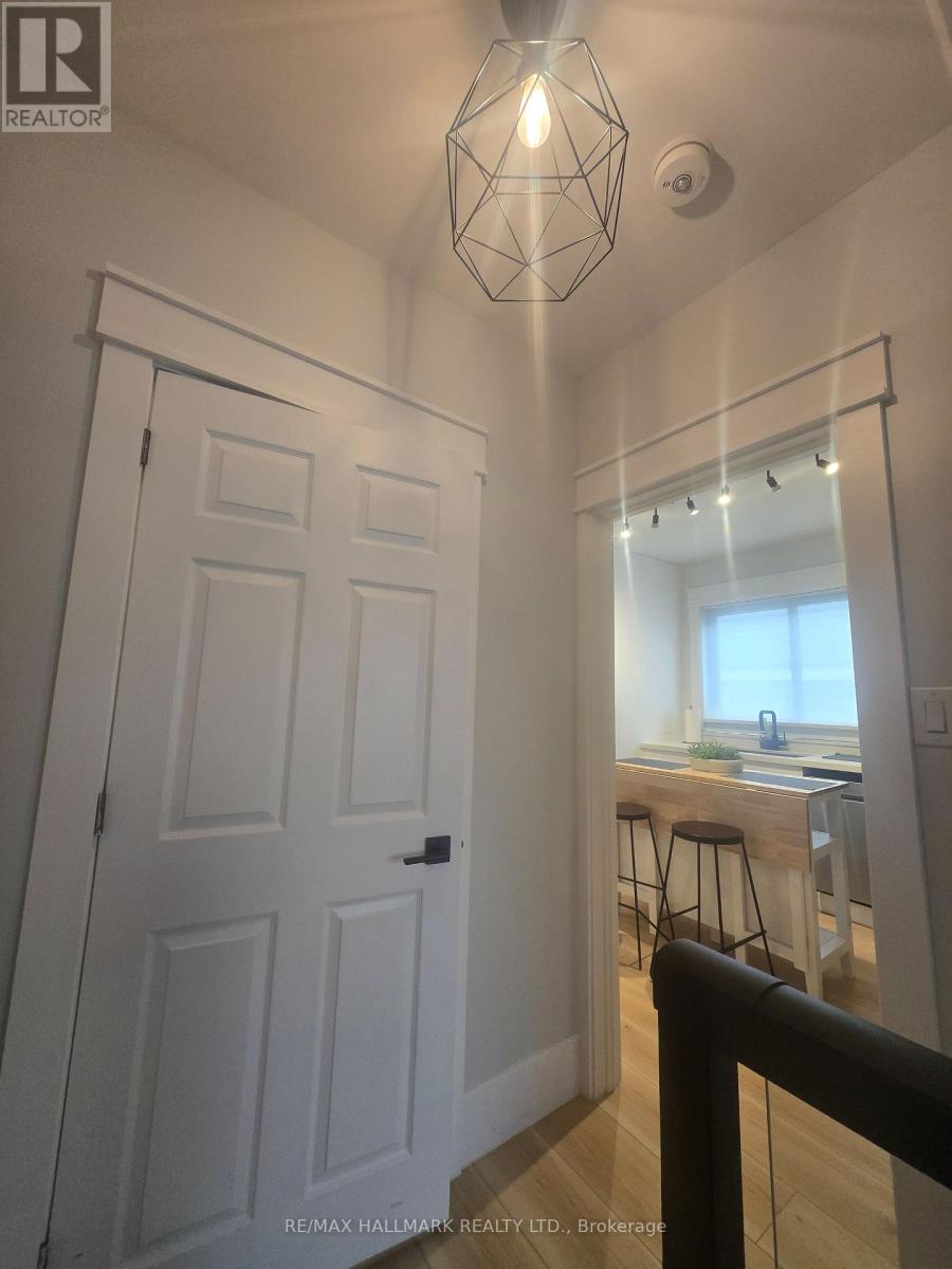 Main - 251 Silverthorn Avenue, Toronto, Ontario  M6N 3K2 - Photo 12 - W12975884