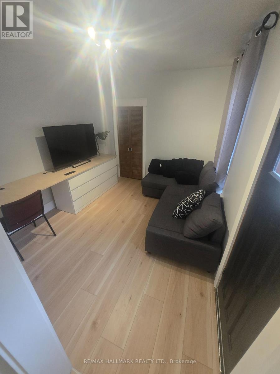 Main - 251 Silverthorn Avenue, Toronto, Ontario  M6N 3K2 - Photo 35 - W12975884