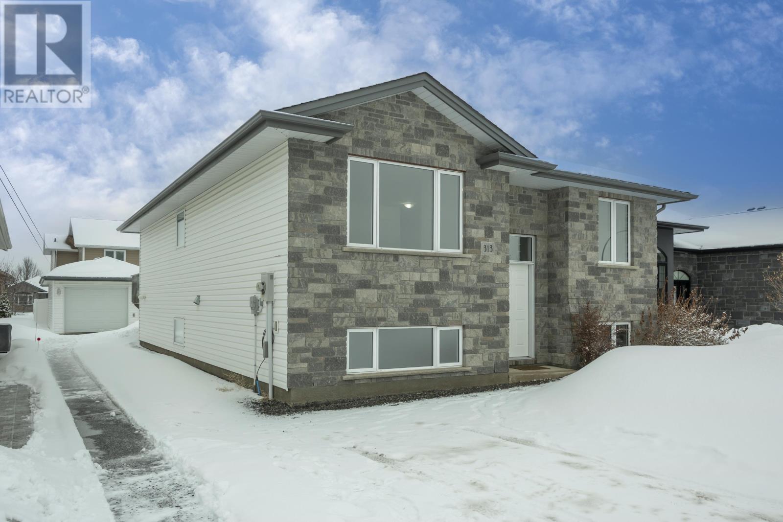 313 South Creek St, Thunder Bay, Ontario  P7B 7C2 - Photo 49 - TB2600660