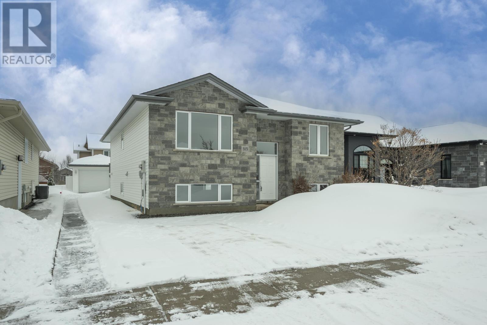 313 South Creek St, Thunder Bay, Ontario  P7B 7C2 - Photo 50 - TB2600660