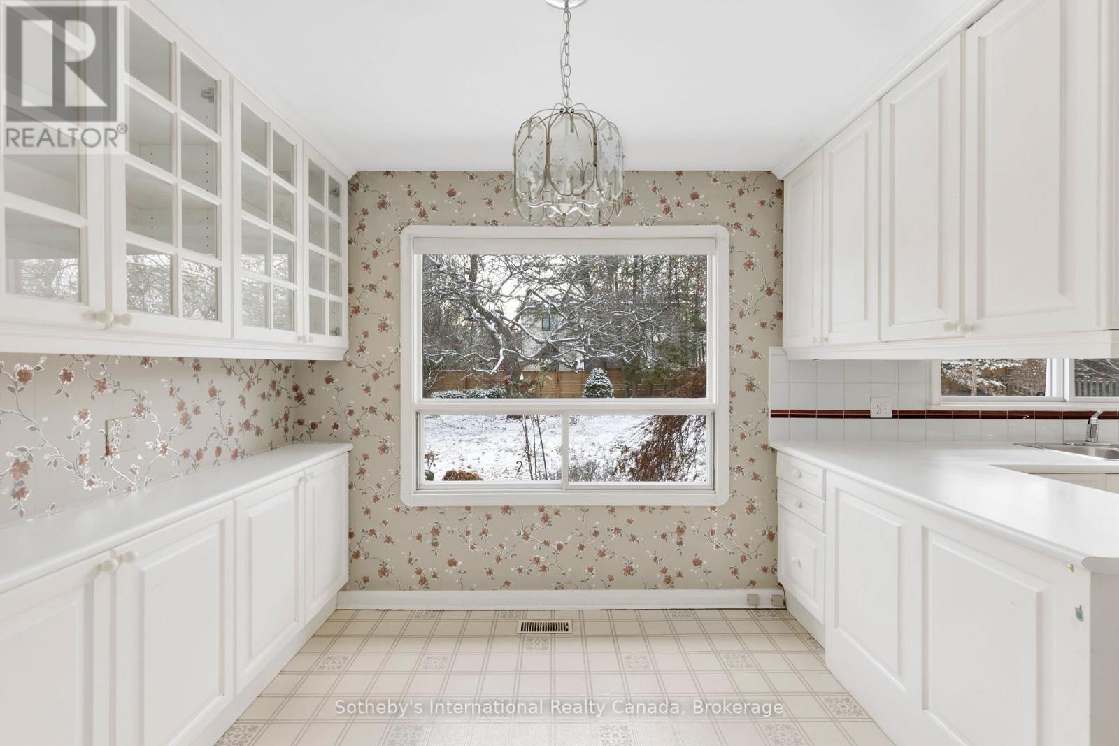 174 Claxton Drive, Oakville, Ontario  L6J 4N9 - Photo 15 - W12976710