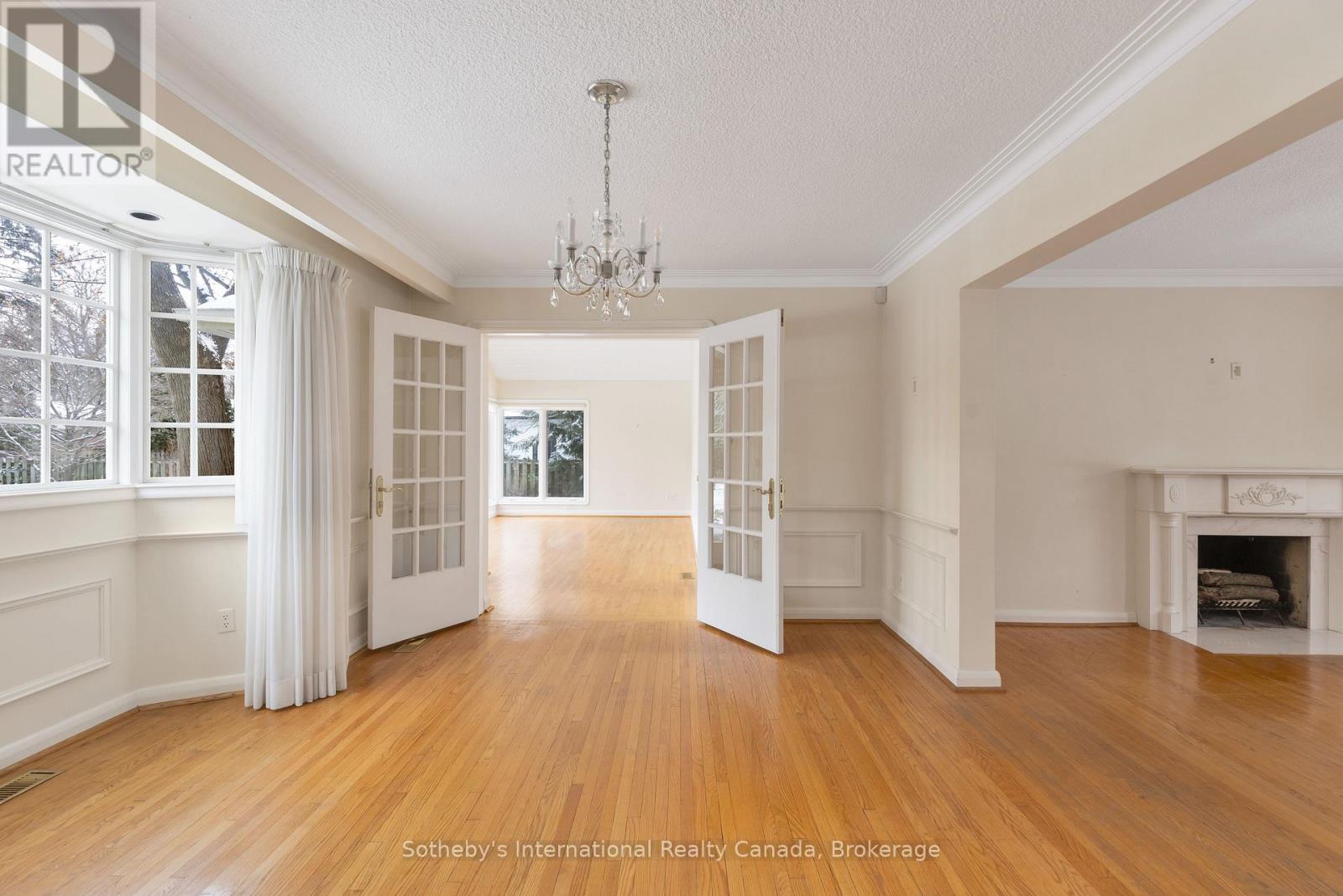 174 Claxton Drive, Oakville, Ontario  L6J 4N9 - Photo 7 - W12976710