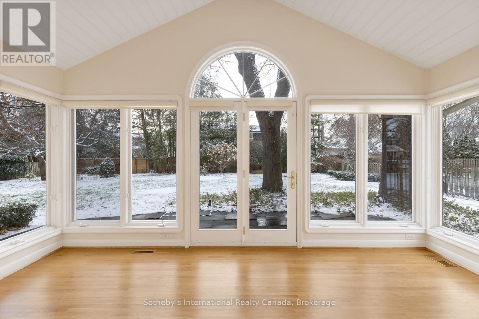 174 Claxton Drive, Oakville, Ontario  L6J 4N9 - Photo 9 - W12976710