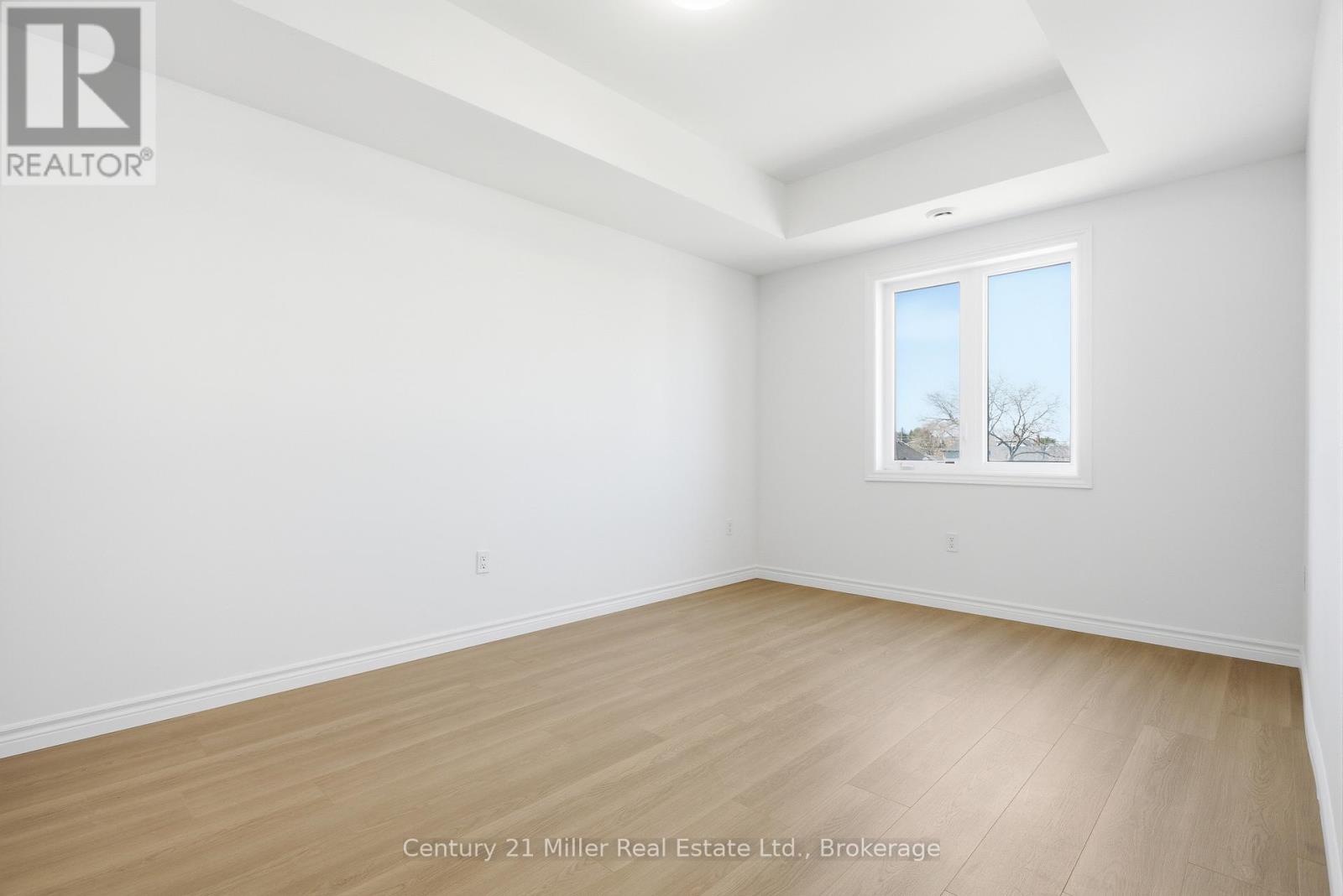 12 - 2 Slessor Boulevard, Grimsby, Ontario  L3M 5J4 - Photo 29 - X12976594