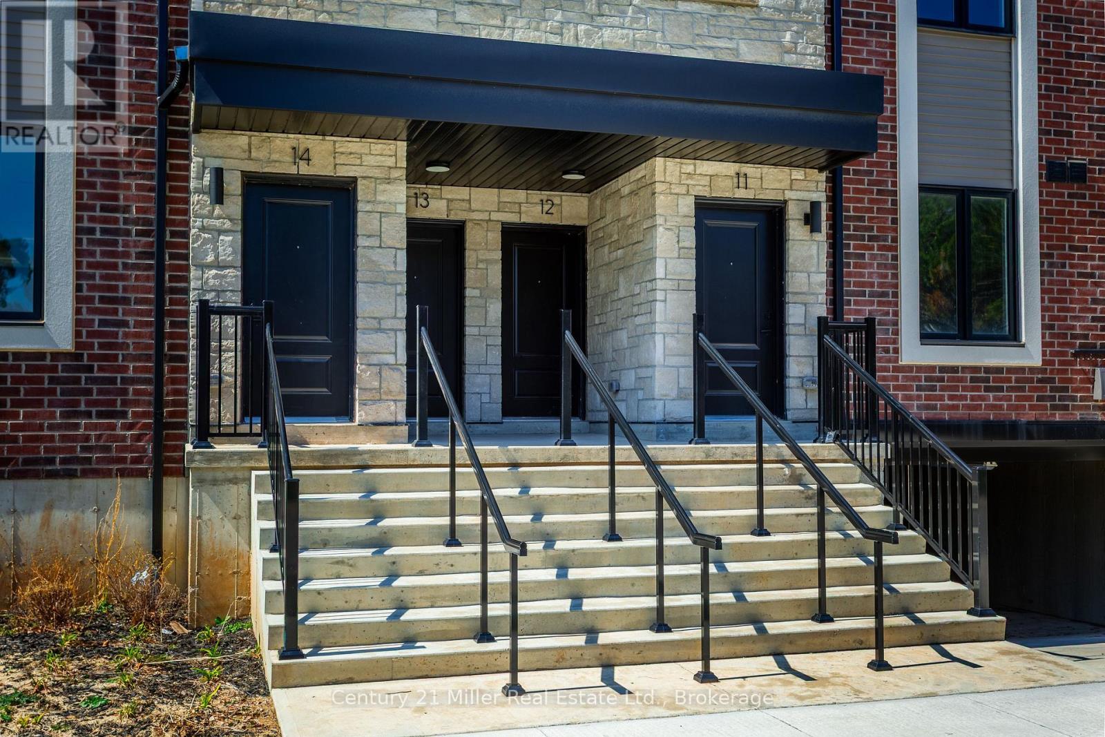 12 - 2 Slessor Boulevard, Grimsby, Ontario  L3M 5J4 - Photo 3 - X12976594