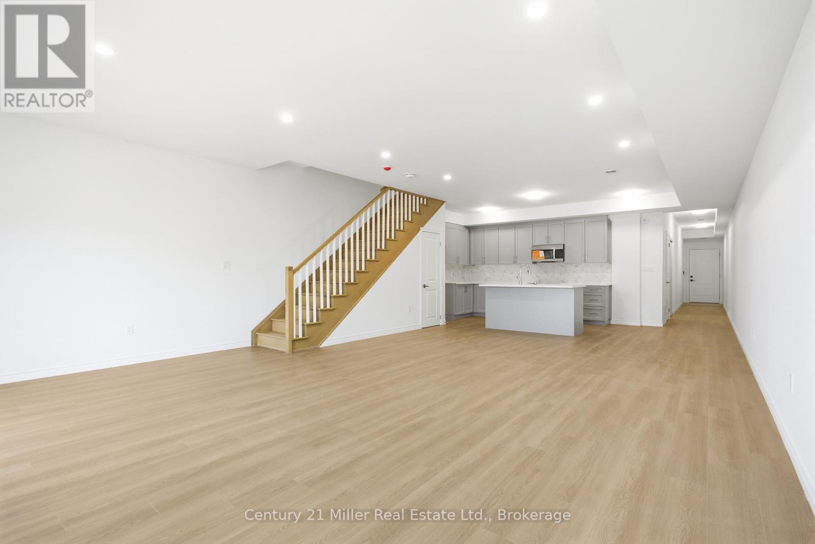 12 - 2 Slessor Boulevard, Grimsby, Ontario  L3M 5J4 - Photo 7 - X12976594