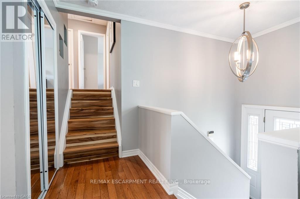 152 7th Concession Road E, Hamilton, Ontario  L0R 1V0 - Photo 6 - X12976250