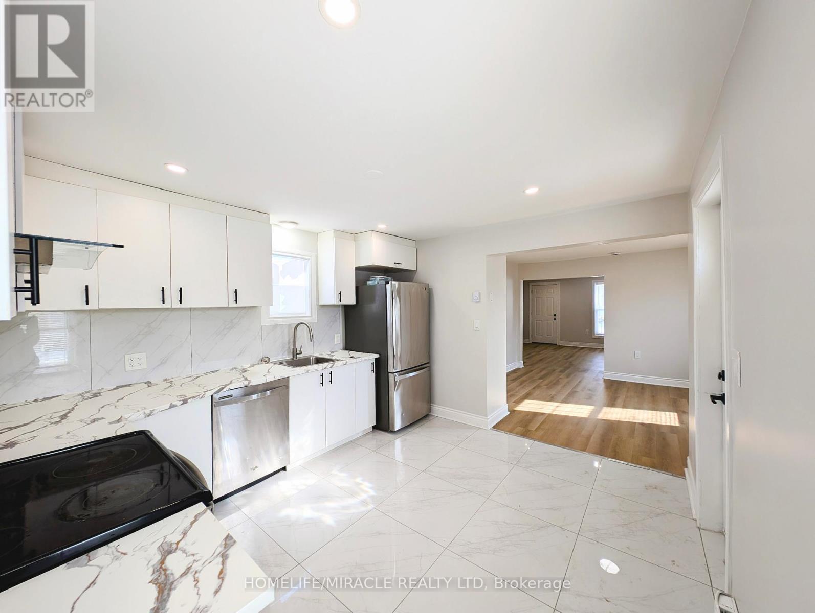 137 Proctor Street, Sarnia, Ontario  N7T 3G1 - Photo 14 - X12976314