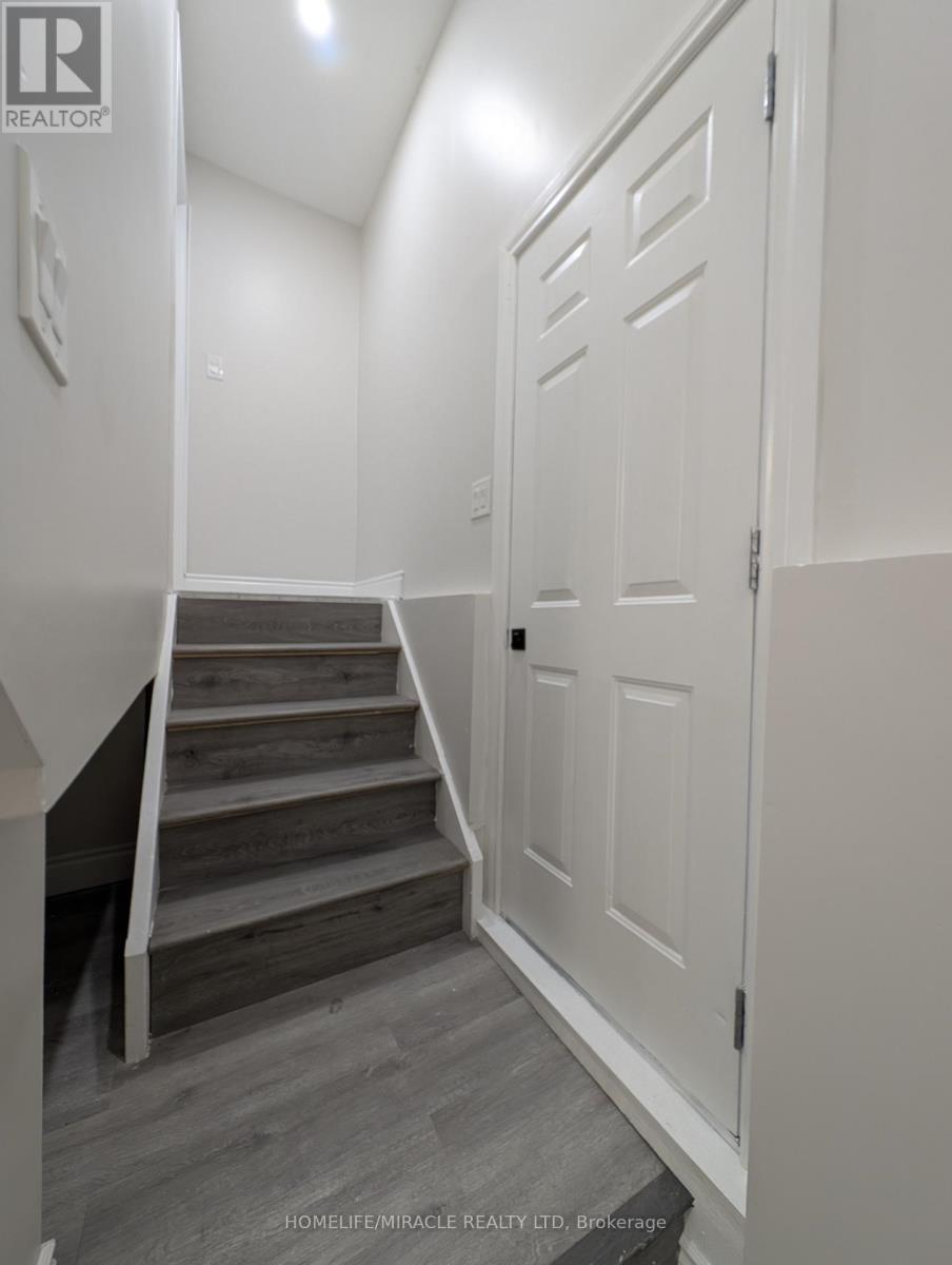 137 Proctor Street, Sarnia, Ontario  N7T 3G1 - Photo 30 - X12976314