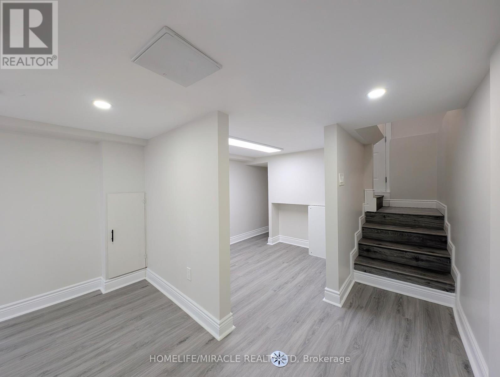 137 Proctor Street, Sarnia, Ontario  N7T 3G1 - Photo 9 - X12976314