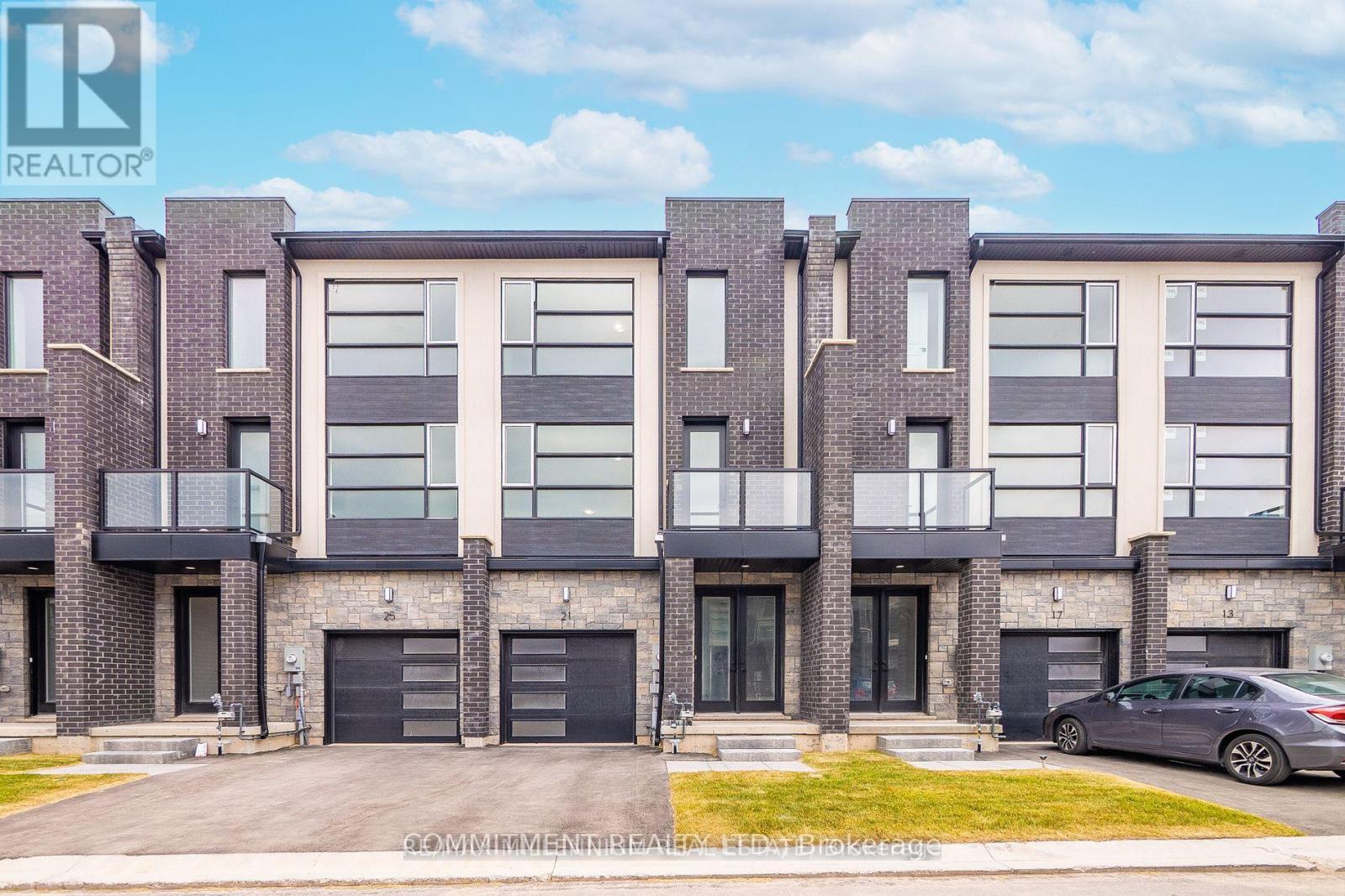 21 Warren Trail, Welland, Ontario L3B 0N8 - Photo 2 - X12976336