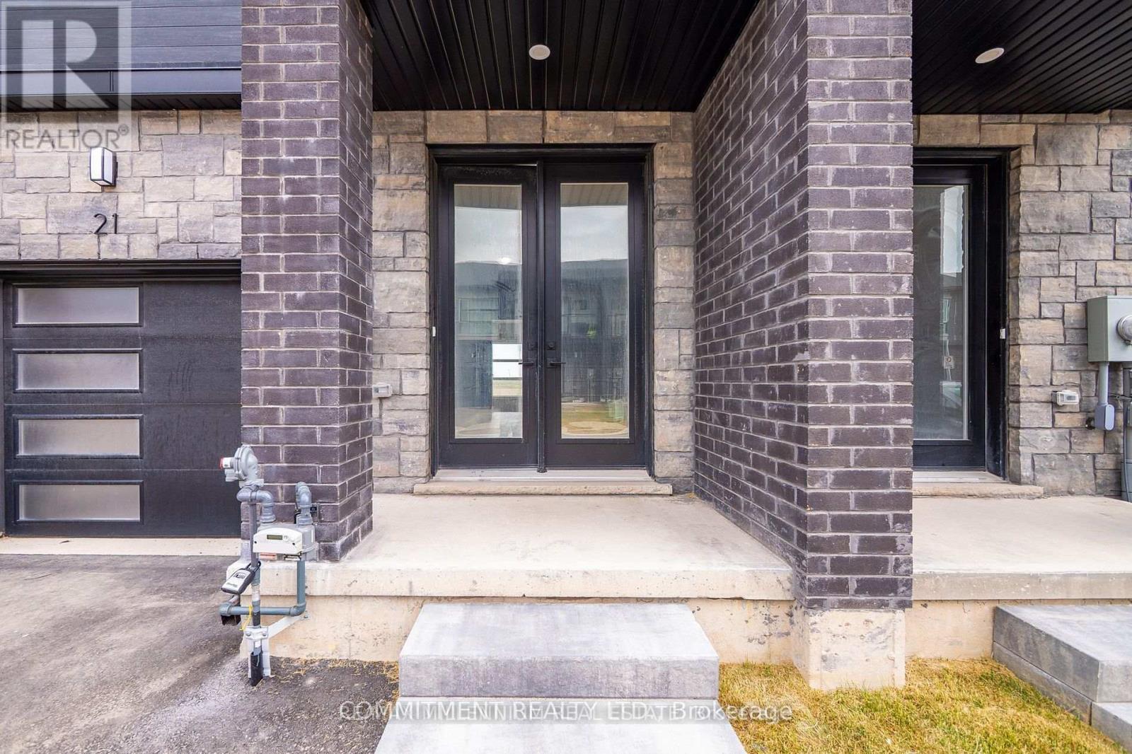 21 Warren Trail, Welland, Ontario L3B 0N8 - Photo 5 - X12976336