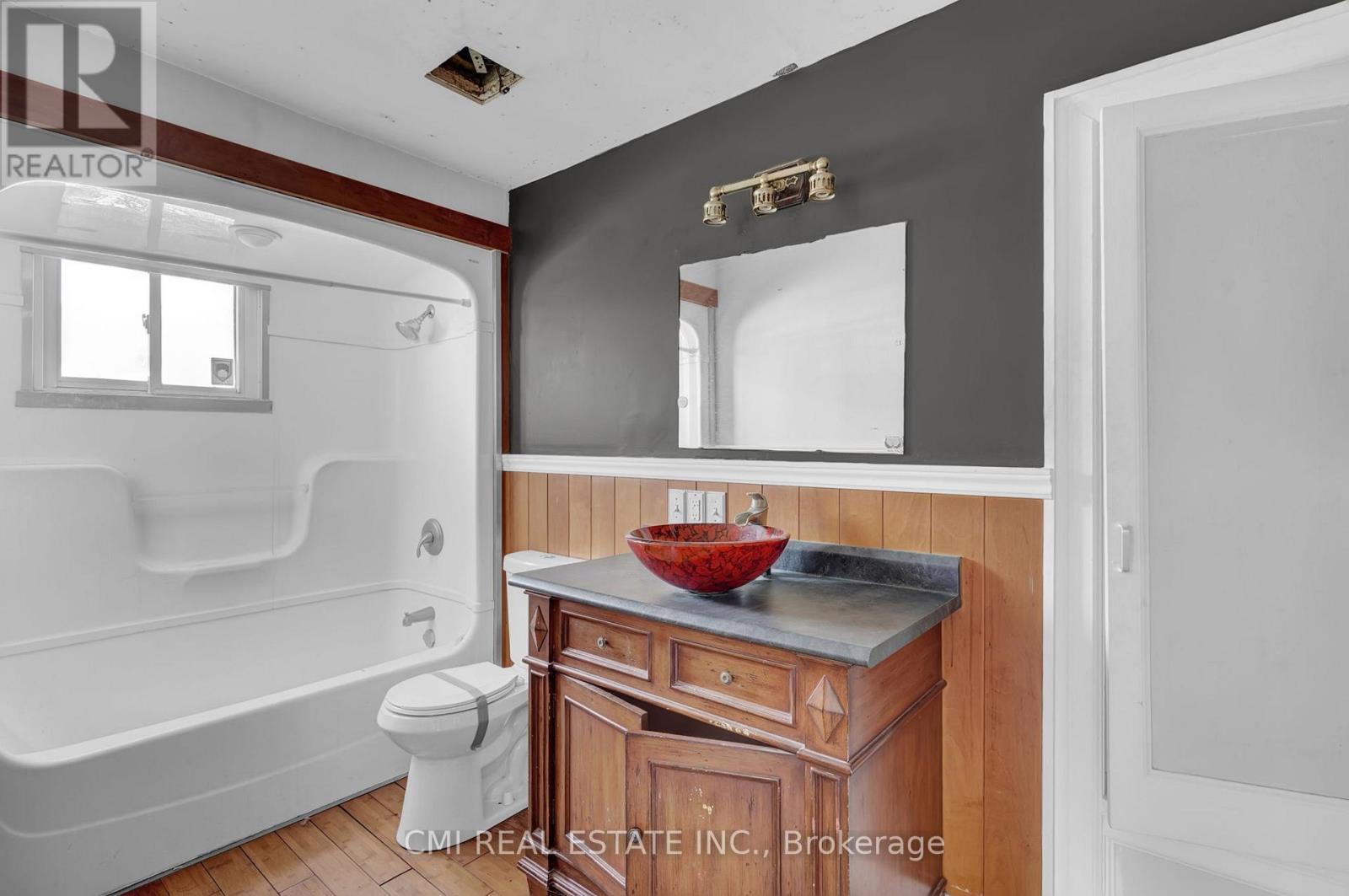 219 Dalhousie Street, Brantford, Ontario  N3S 3T8 - Photo 18 - X12976352