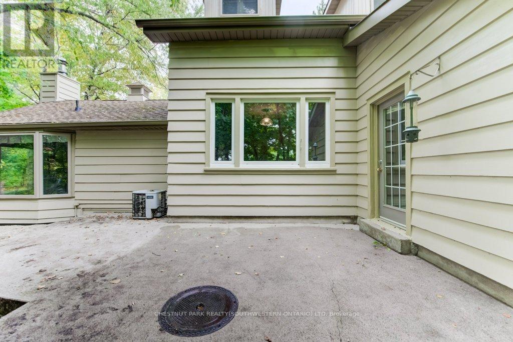 177 Piper Street, North Dumfries, Ontario  N0B 1E0 - Photo 44 - X12976364