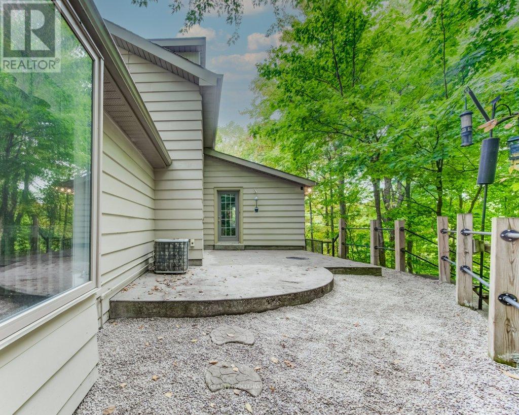 177 Piper Street, North Dumfries, Ontario  N0B 1E0 - Photo 46 - X12976364