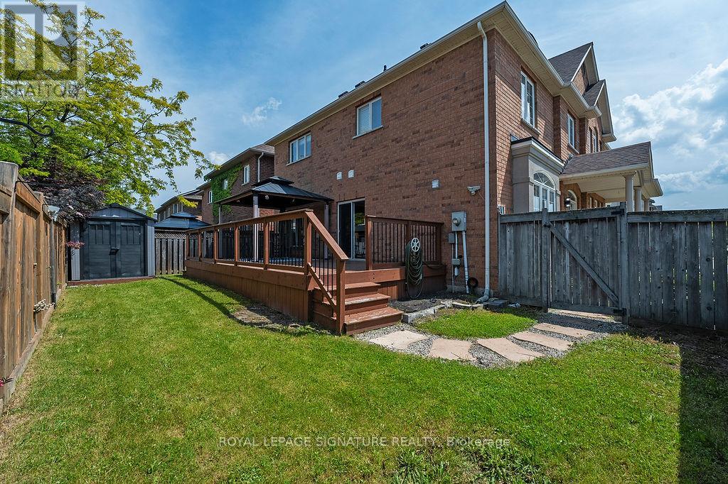 30 Oakrun Street, Hamilton, Ontario  L8E 6E7 - Photo 2 - X12976424
