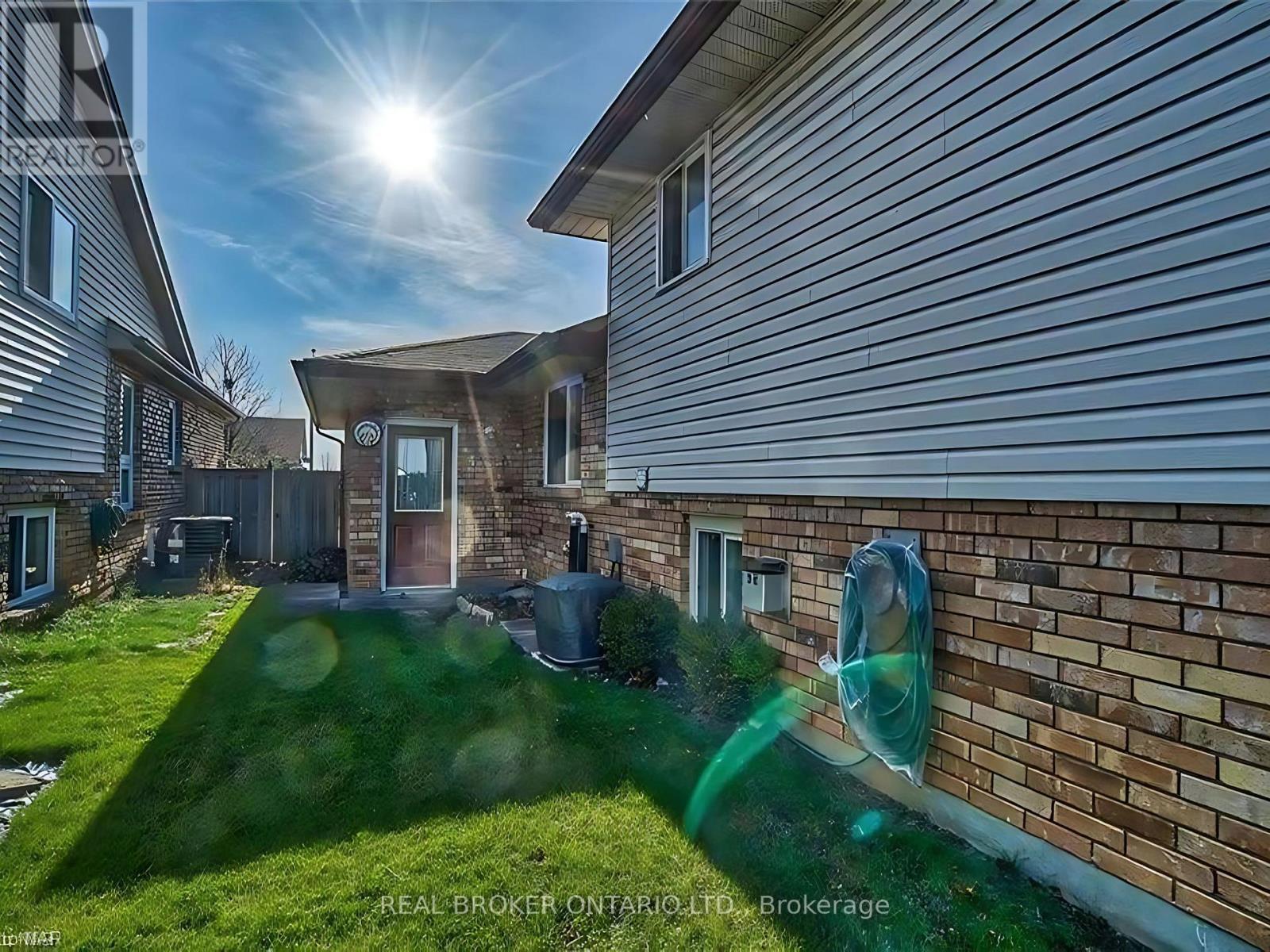 5999 Andrea Drive, Niagara Falls, Ontario  L2H 2Z9 - Photo 16 - X12976432