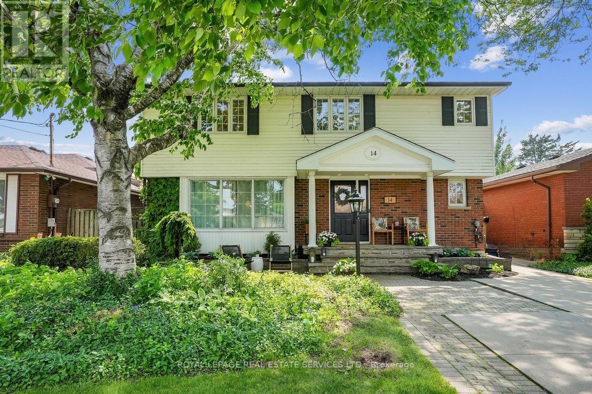 14 Dubarry Boulevard, Hamilton, Ontario  L8T 2V4 - Photo 2 - X12976454
