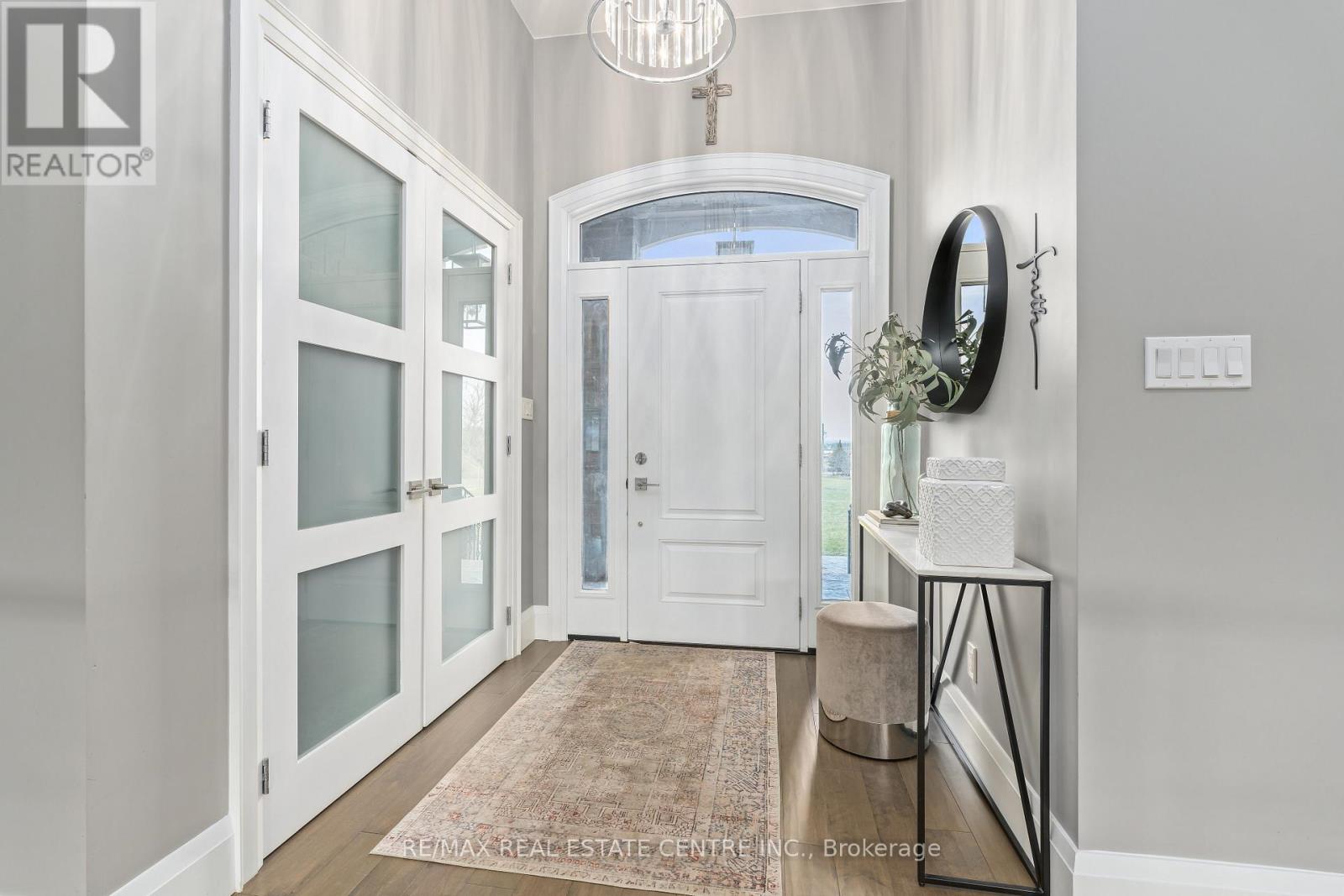 9677 Tenth Side Road, Erin, Ontario  N0B 1T0 - Photo 7 - X12976490