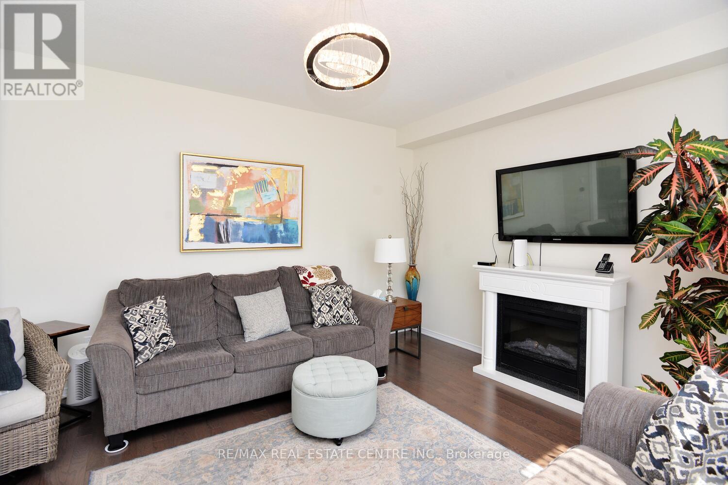 55 Magdalena Street, Hamilton, Ontario  L8J 0M3 - Photo 18 - X12971164