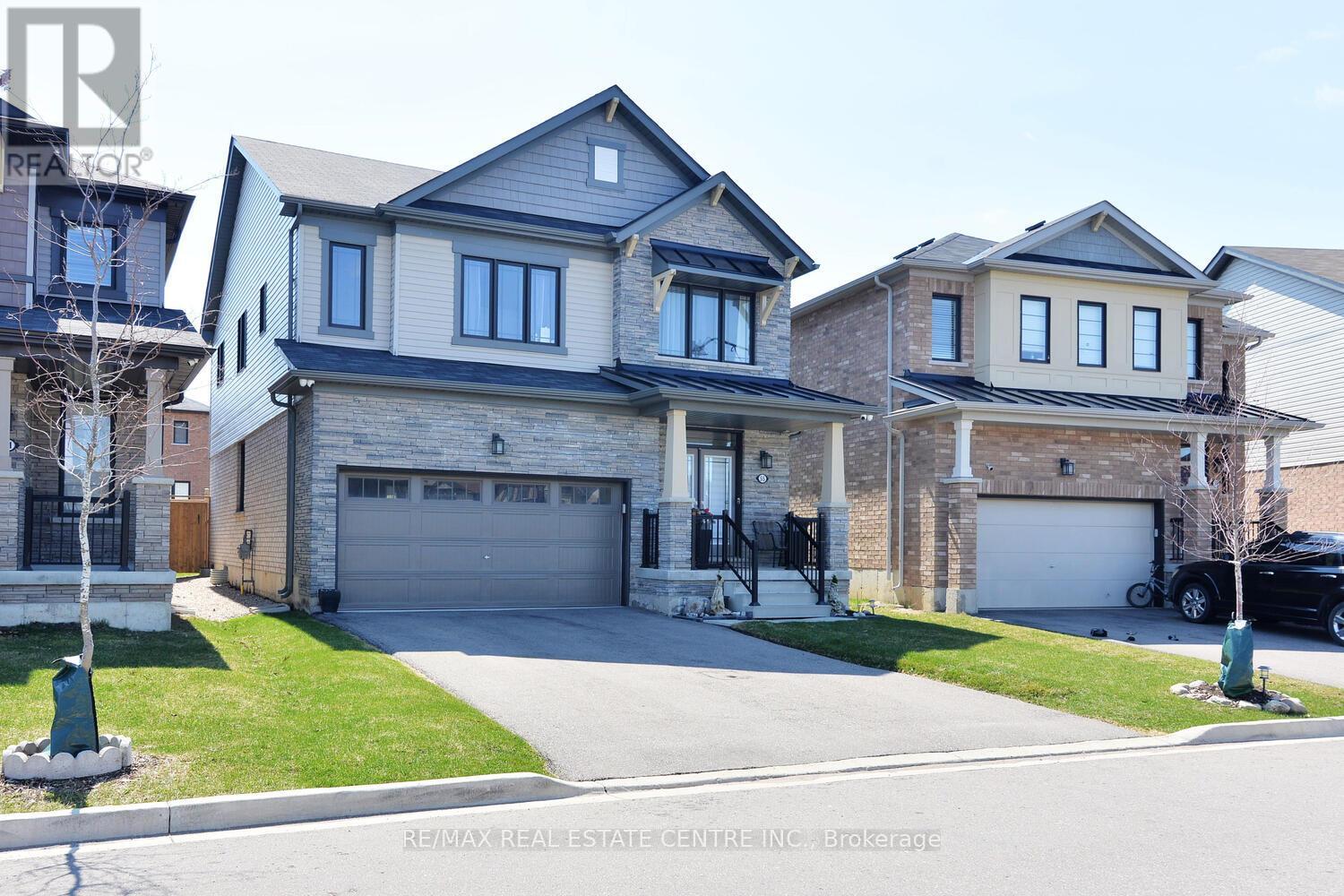 55 Magdalena Street, Hamilton, Ontario  L8J 0M3 - Photo 2 - X12971164