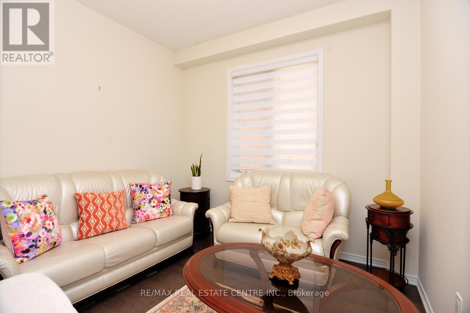 55 Magdalena Street, Hamilton, Ontario  L8J 0M3 - Photo 19 - X12971164