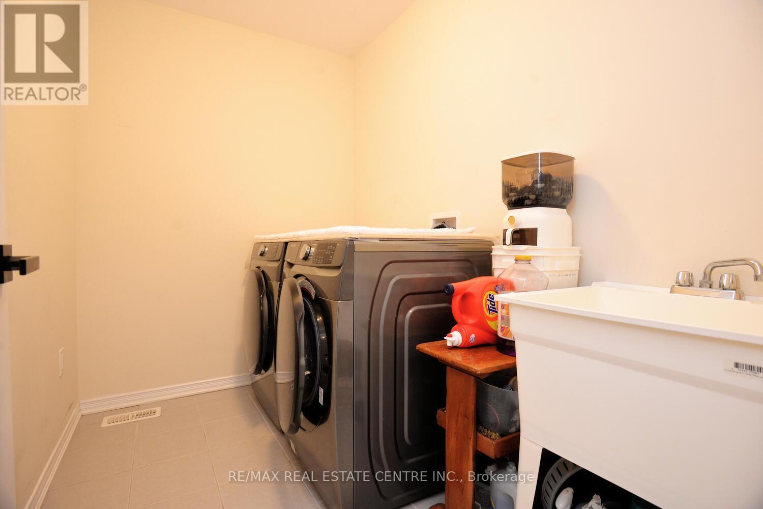 55 Magdalena Street, Hamilton, Ontario  L8J 0M3 - Photo 44 - X12971164