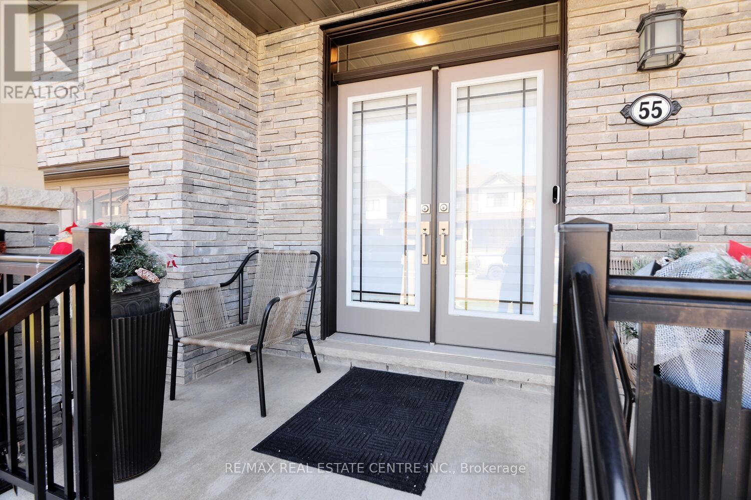 55 Magdalena Street, Hamilton, Ontario  L8J 0M3 - Photo 5 - X12971164