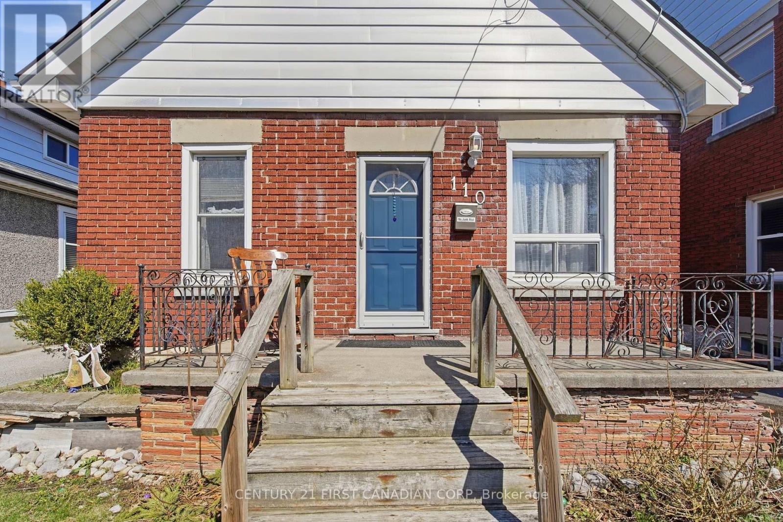 Photo 5 of 18 for 110 St Julien Street