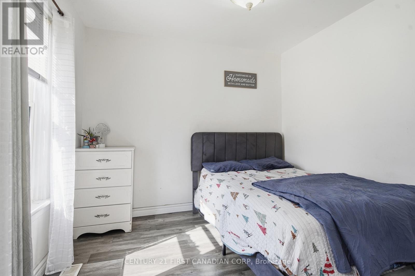 110 St Julien Street, London East (East M), Ontario  N5Z 2M7 - Photo 12 - X12961220