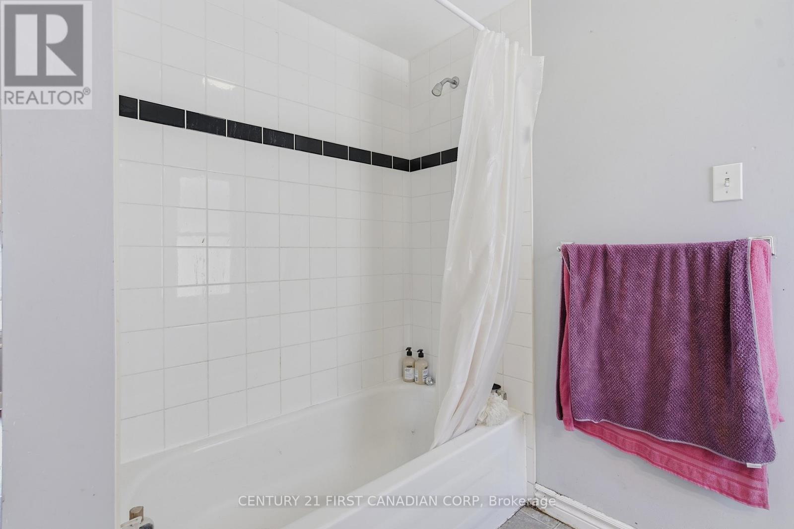 110 St Julien Street, London East (East M), Ontario  N5Z 2M7 - Photo 14 - X12961220