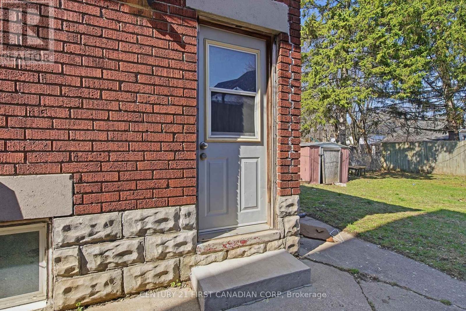 110 St Julien Street, London East (East M), Ontario  N5Z 2M7 - Photo 15 - X12961220