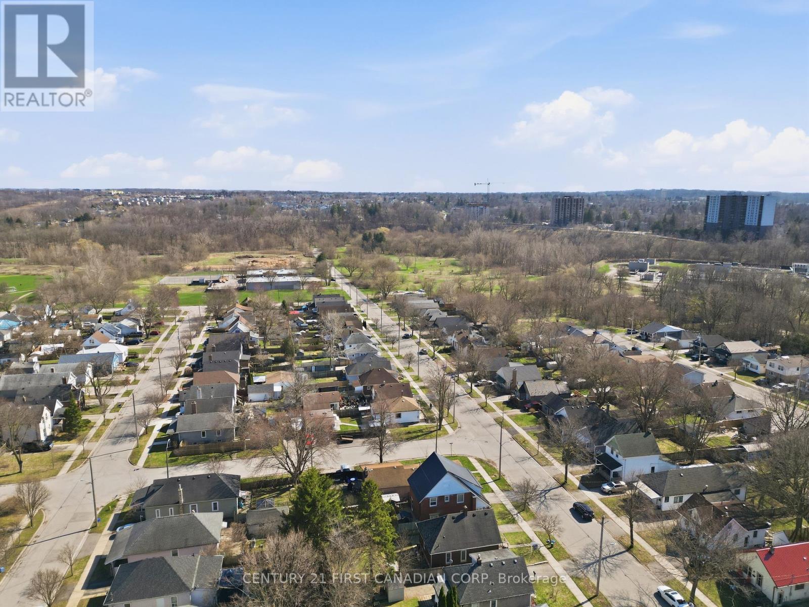 110 St Julien Street, London East (East M), Ontario  N5Z 2M7 - Photo 18 - X12961220