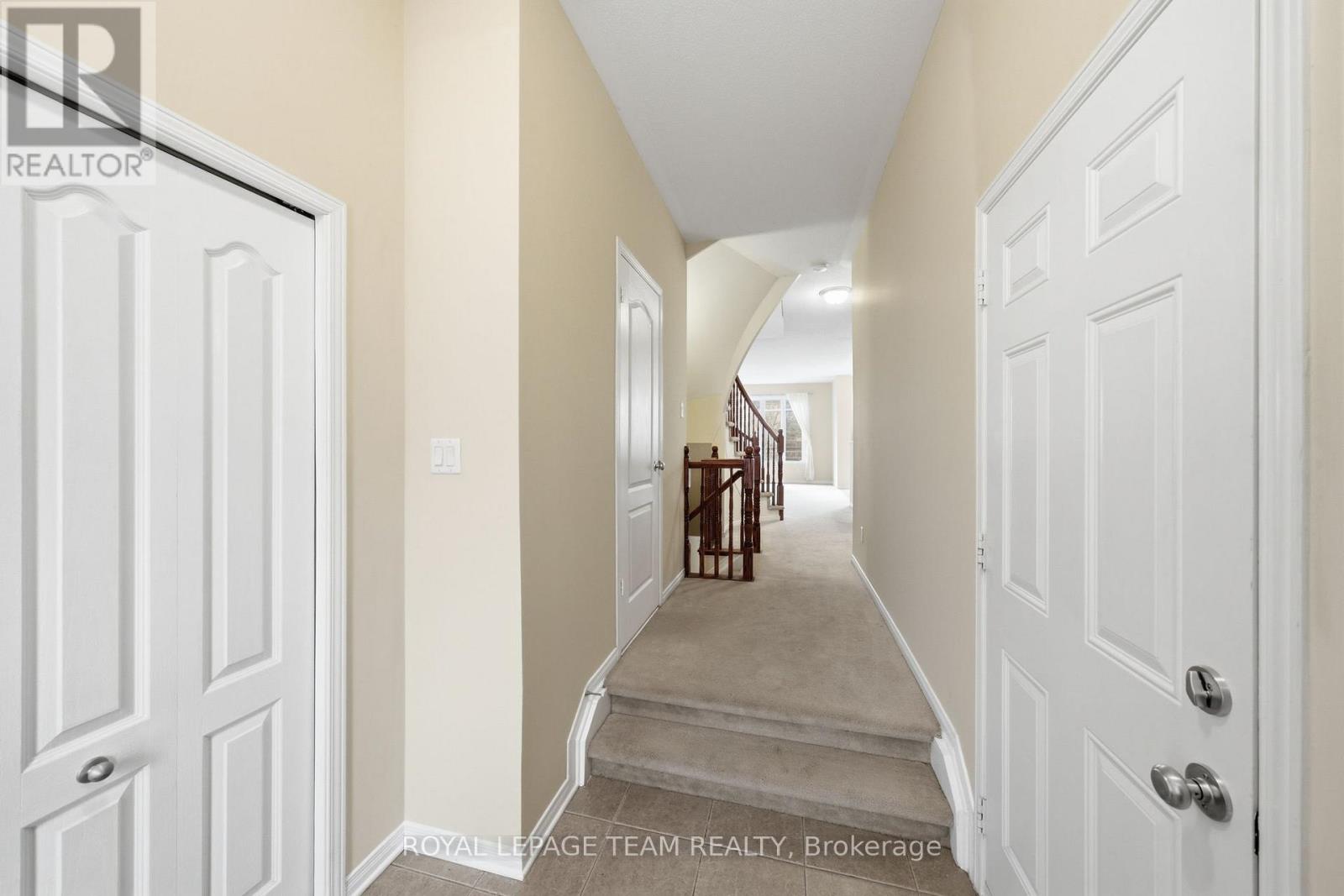 167 Hornchurch Lane, Ottawa, Ontario  K2J 0J9 - Photo 4 - X12916560