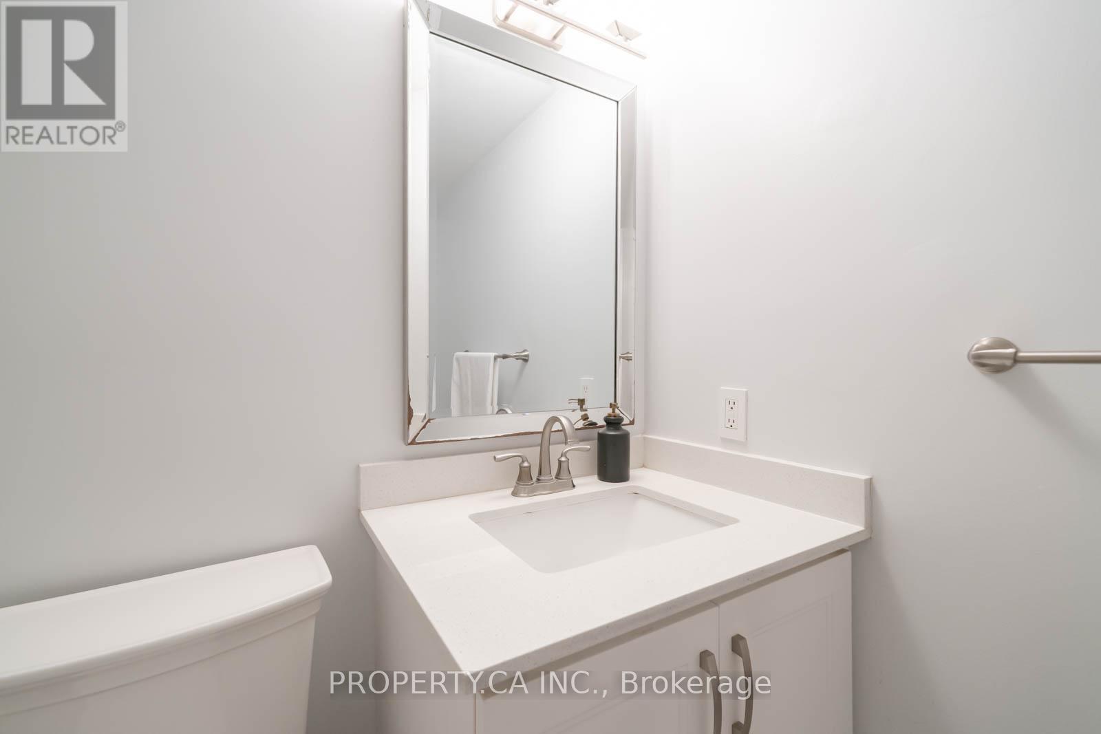 1209 - 10 Yonge Street, Toronto (Waterfront Communities), Ontario  M5E 1R4 - Photo 26 - C12970160