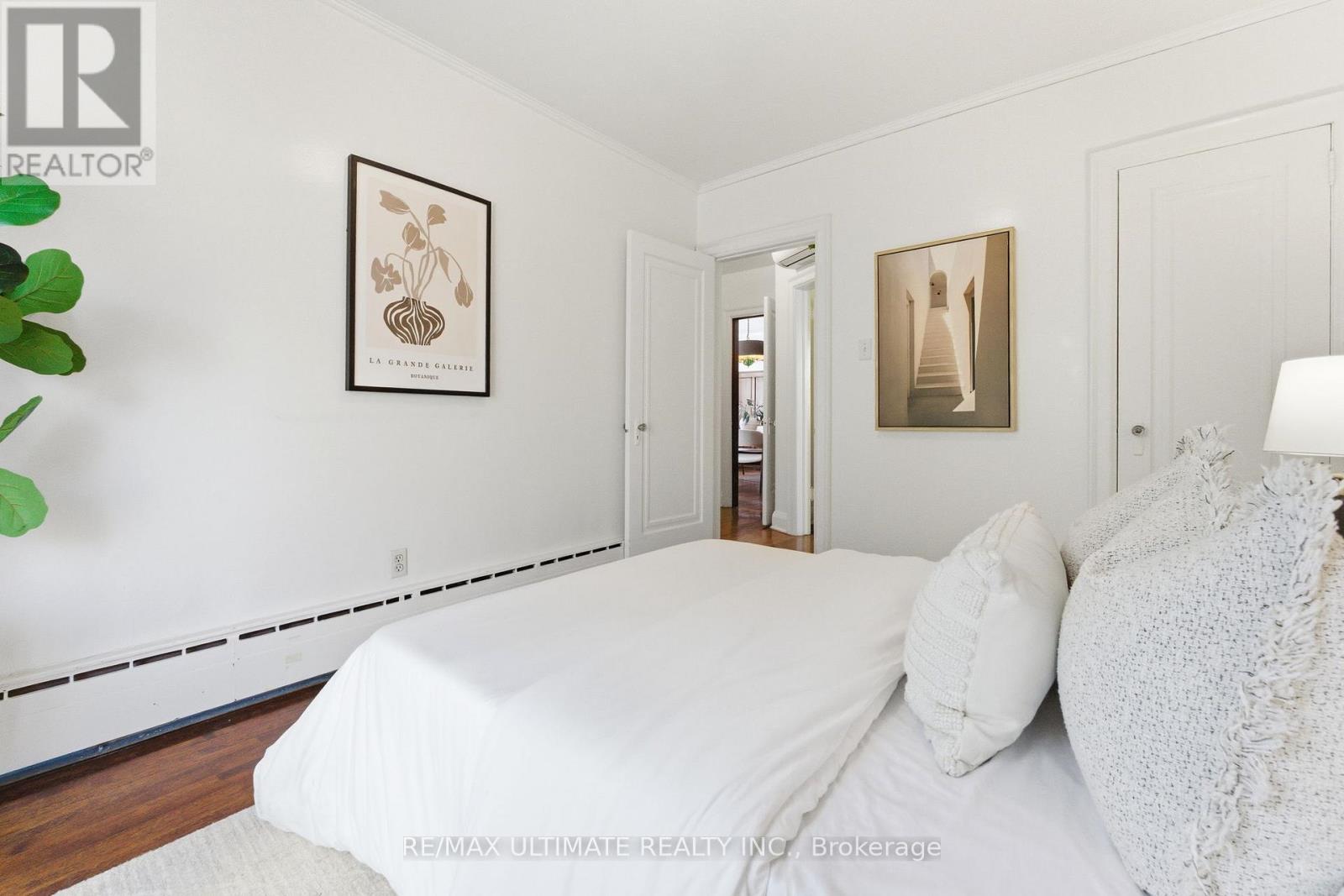 222 Chaplin Crescent, Toronto, Ontario  M5P 1B4 - Photo 19 - C12976256