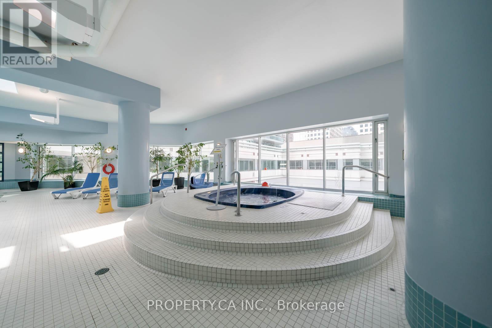 1209 - 10 Yonge Street, Toronto (Waterfront Communities), Ontario  M5E 1R4 - Photo 46 - C12970160