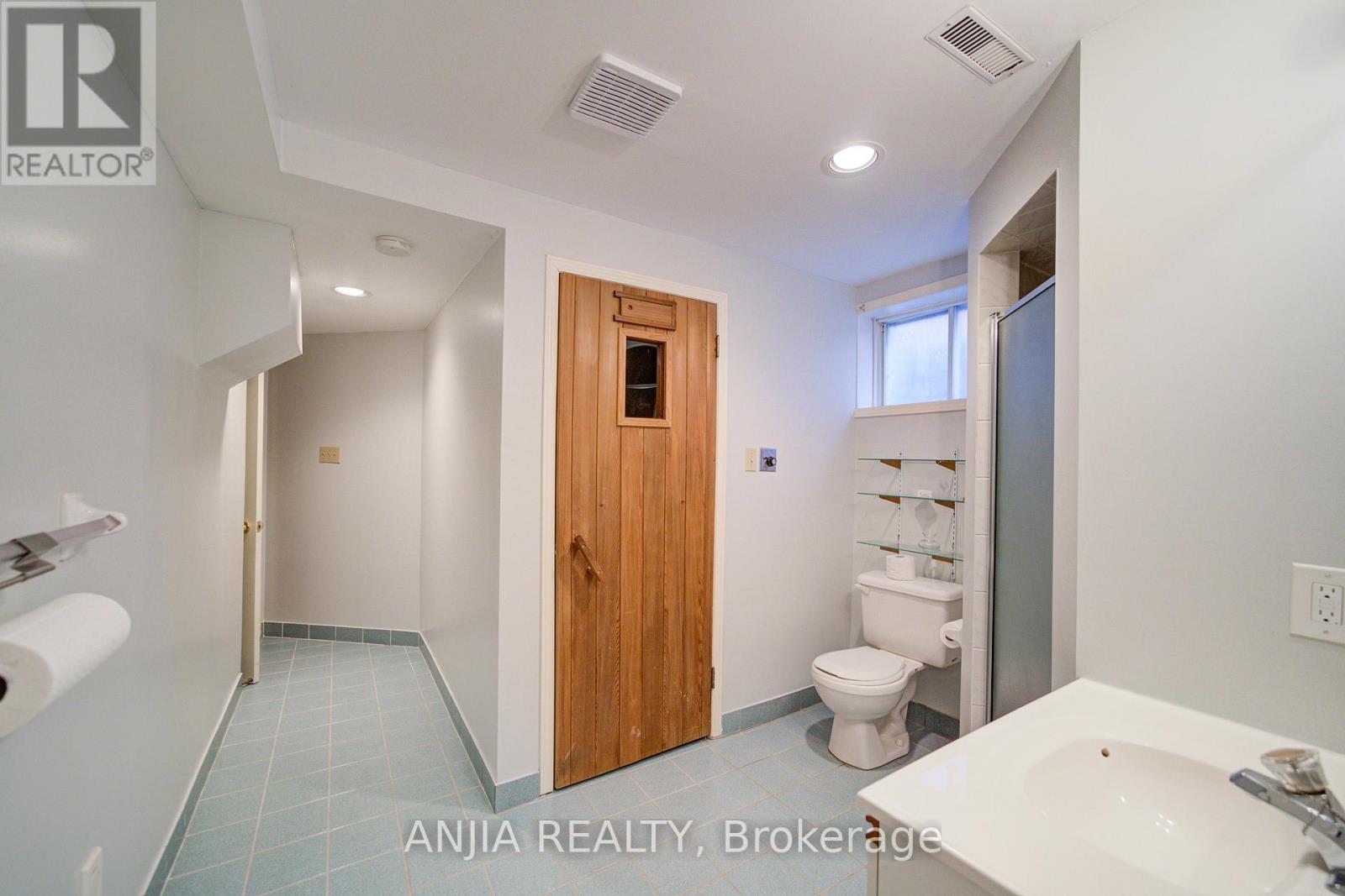 34 Baylawn Drive, Markham, Ontario  L3S 2R8 - Photo 45 - N12976310