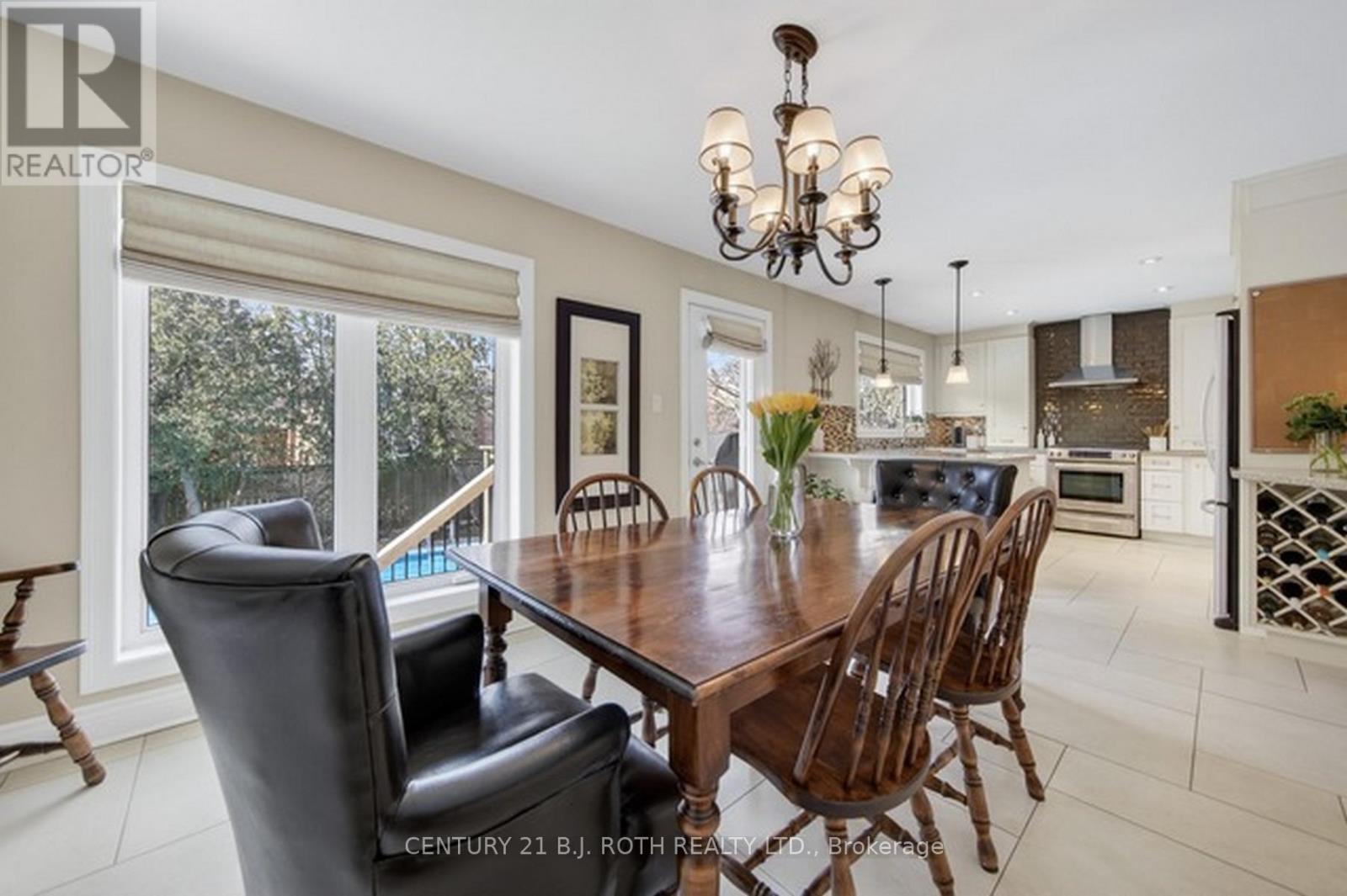 12 Tallforest Crescent, Toronto, Ontario  M9C 2X2 - Photo 10 - W12976390