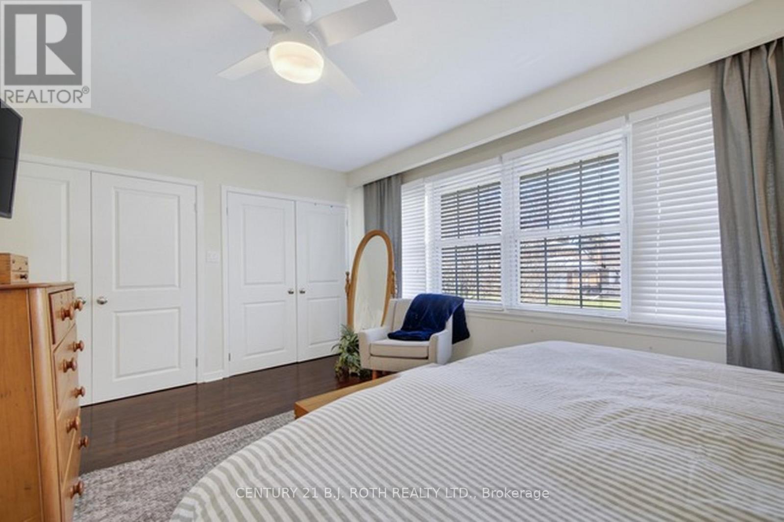 12 Tallforest Crescent, Toronto, Ontario  M9C 2X2 - Photo 13 - W12976390