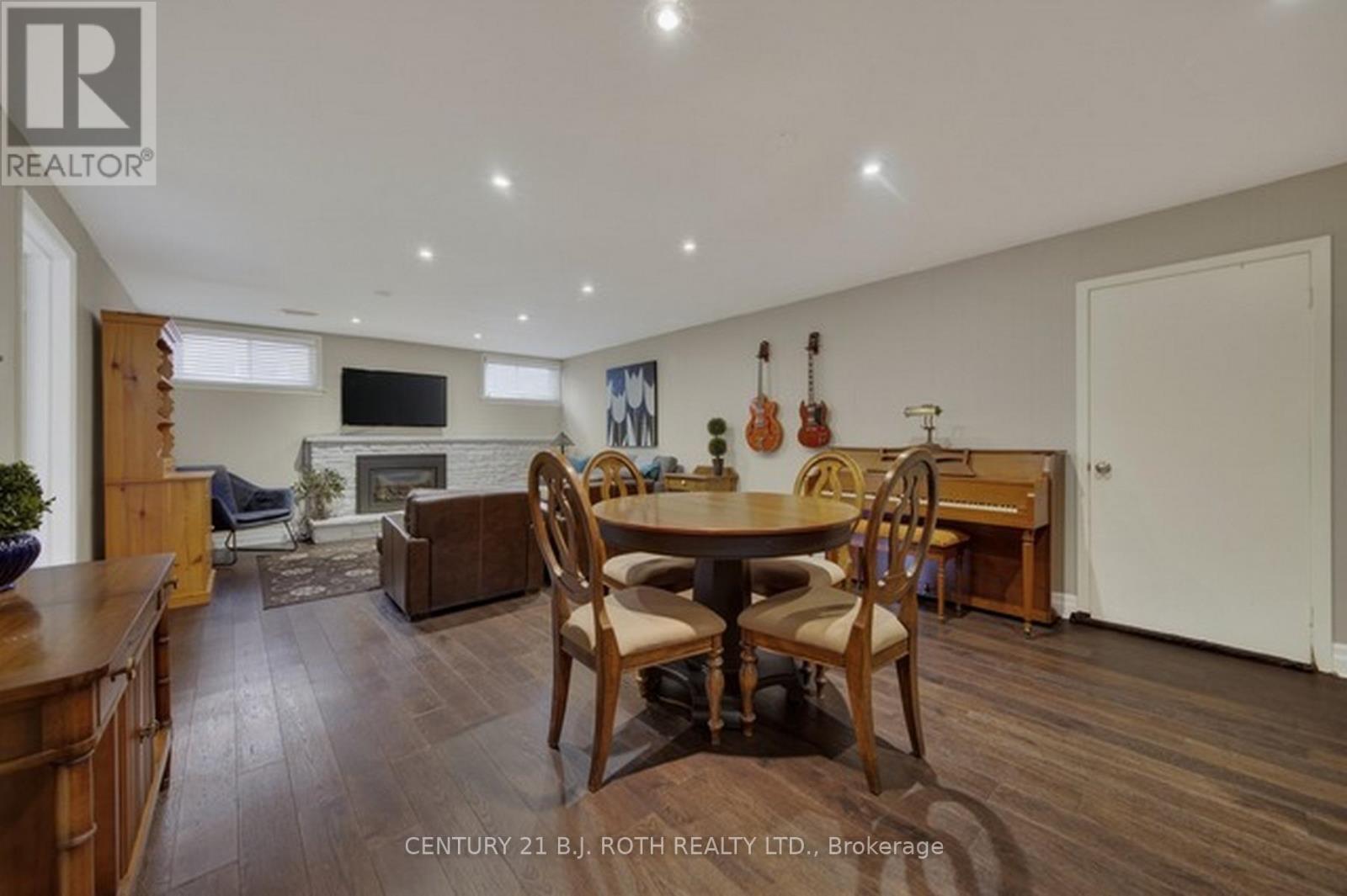 12 Tallforest Crescent, Toronto, Ontario  M9C 2X2 - Photo 20 - W12976390