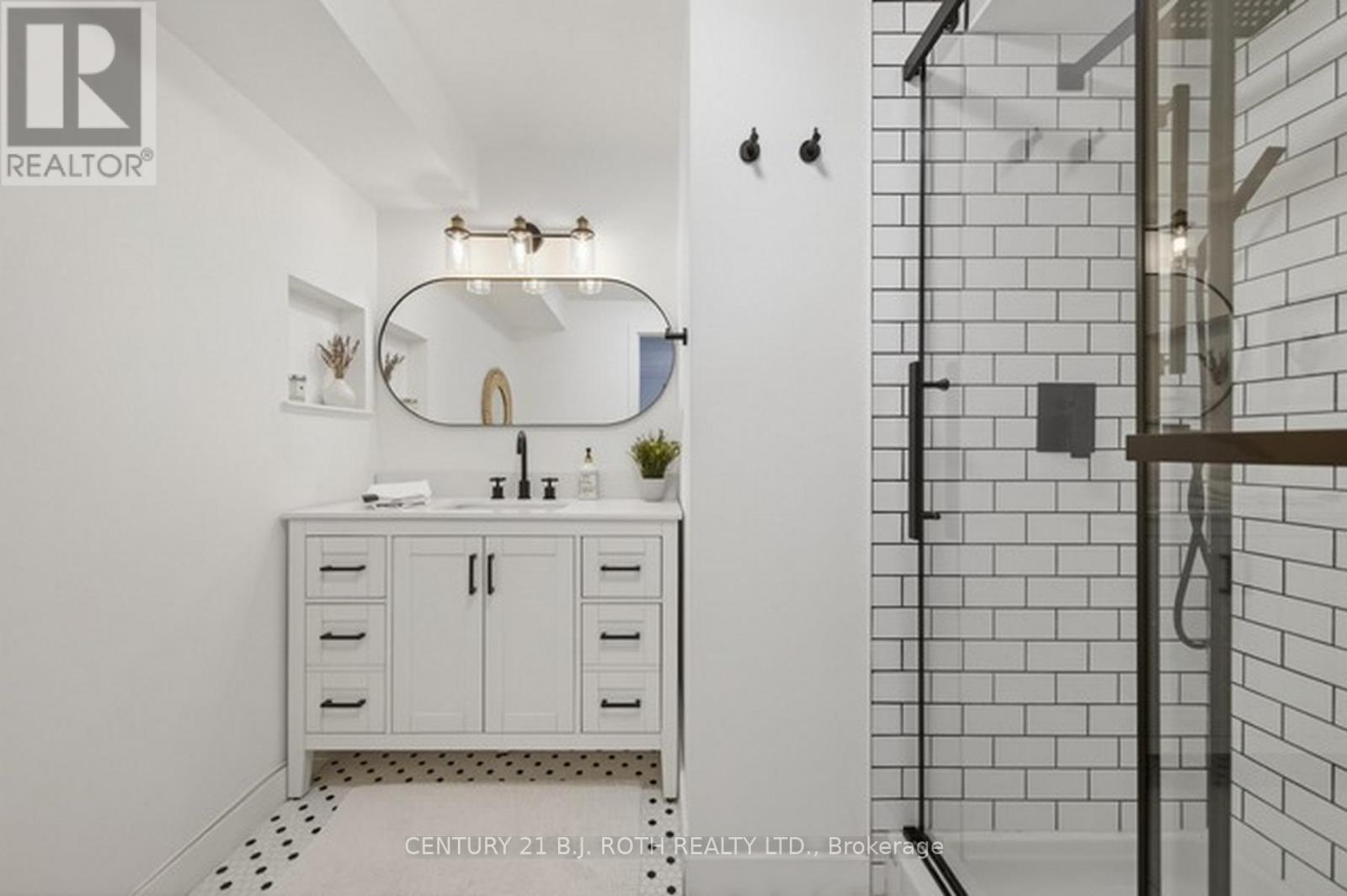 12 Tallforest Crescent, Toronto, Ontario  M9C 2X2 - Photo 23 - W12976390