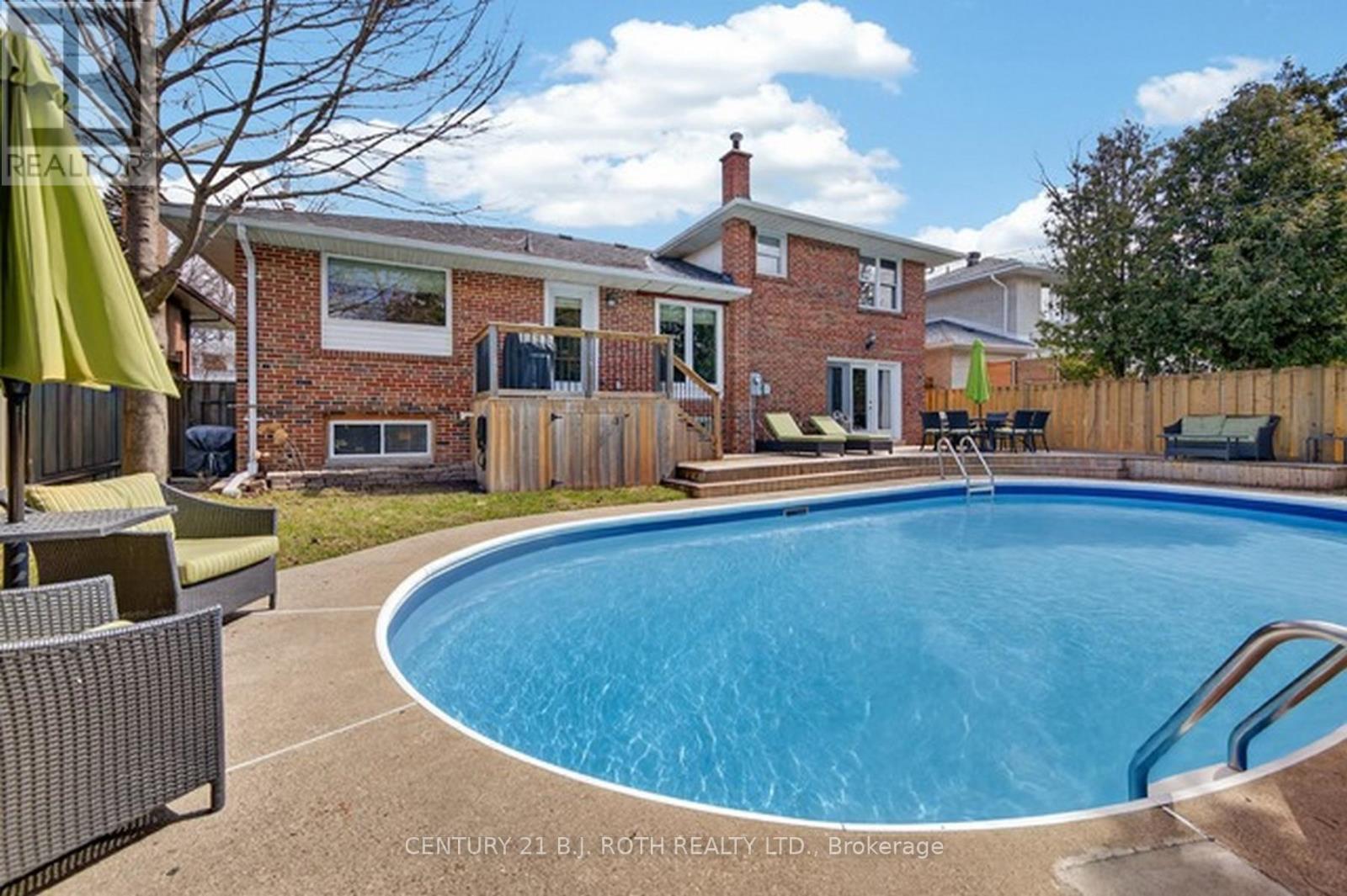 12 Tallforest Crescent, Toronto, Ontario  M9C 2X2 - Photo 25 - W12976390