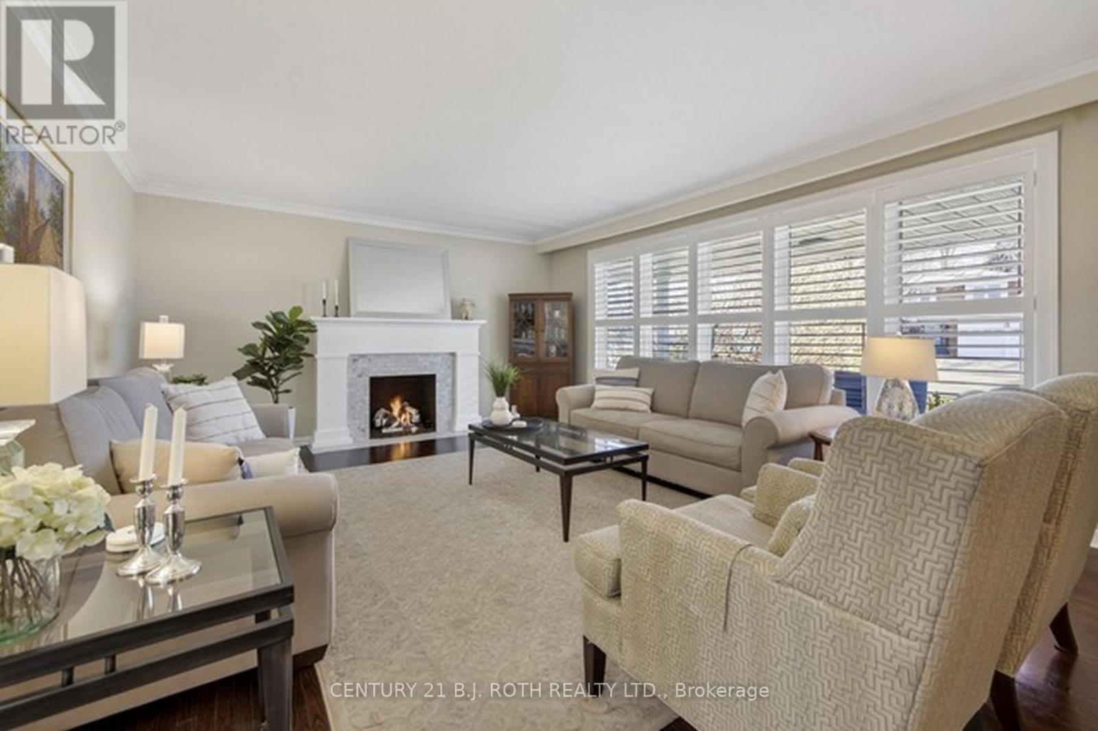 12 Tallforest Crescent, Toronto, Ontario  M9C 2X2 - Photo 8 - W12976390